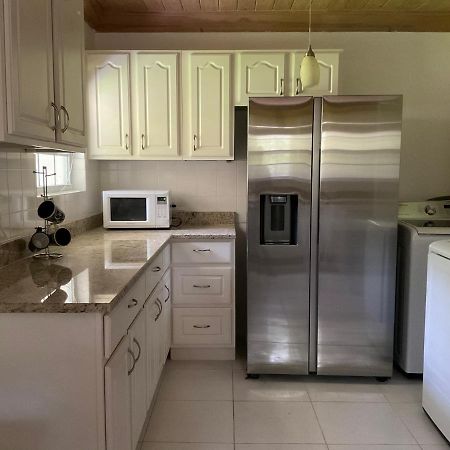 Sapphire Garden Townhouses Джорджтаун Екстериор снимка